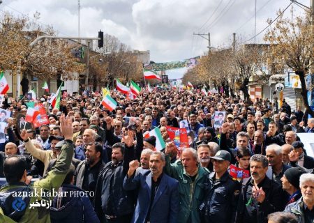 ملت ایران با تهدید و جنایت از میدان خارج نمی‌شود