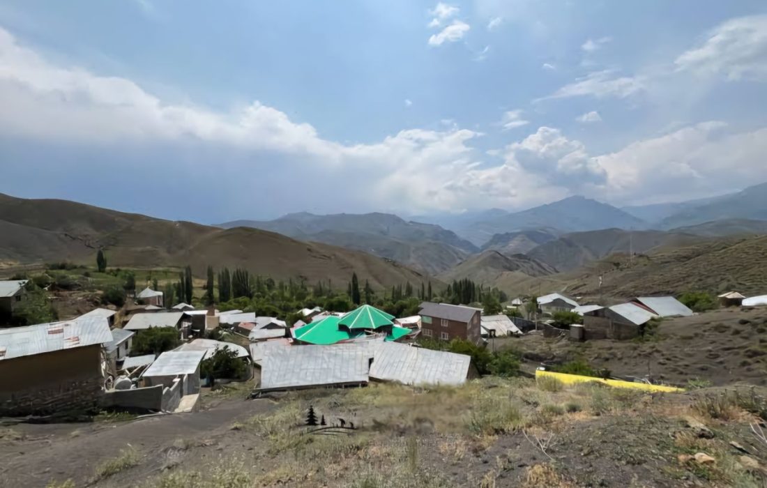 بن‌بست ارتباطی در قلعه‌رستم ازنا/روستایی که برای دسترسی به آنتن قربانی داد